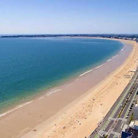 Pour 4 - 300m De La De Lejlighed