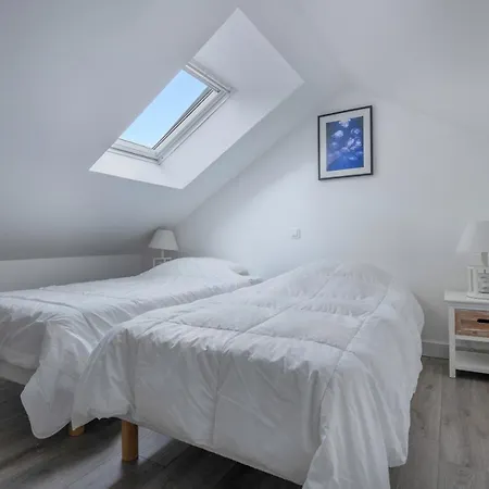 Pour 4 - 300m De La De * La Baule